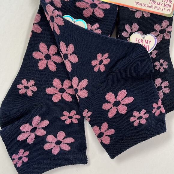 Willow & Ruby Sock Set 1 Adult 1 Child Navy Quarter Sock Blue with Pink Flowers - Picture 4 of 9